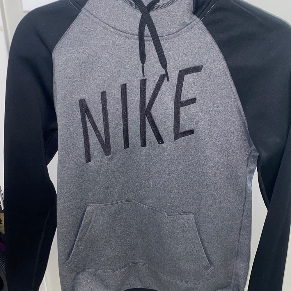 Nike Pullover - image 1